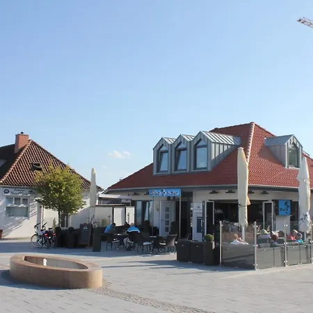 Silbermoewe Im Kirschgarten Келленхузен